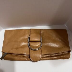 Hobo Leather Envelope Clutch/Wallet Caramel Tan